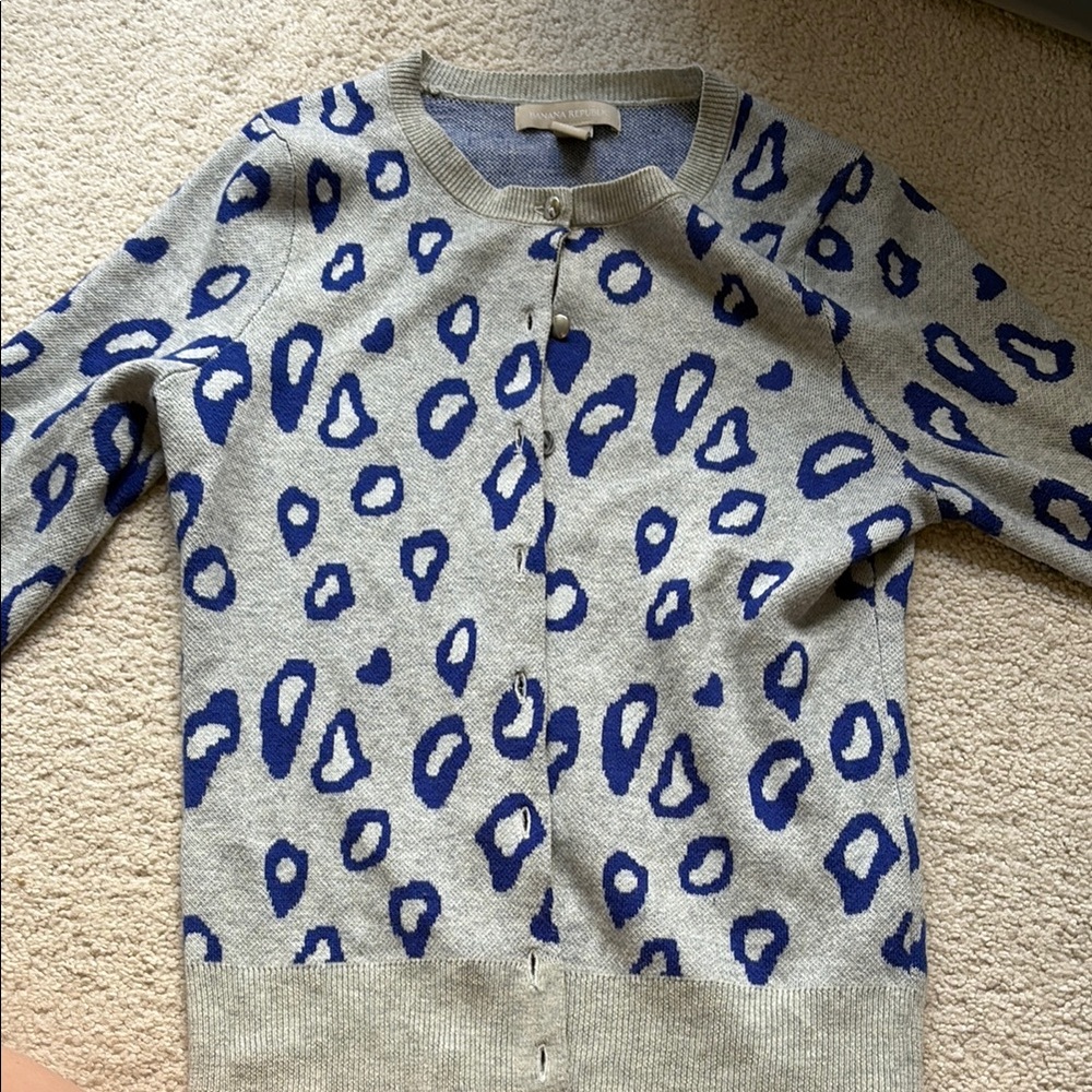 Gray and Blue Leopard Print Cardigan XS Banana Republic